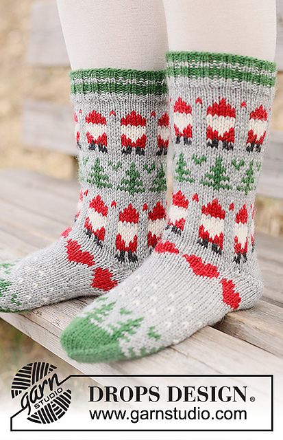 44-20  Christmas Time Socks
