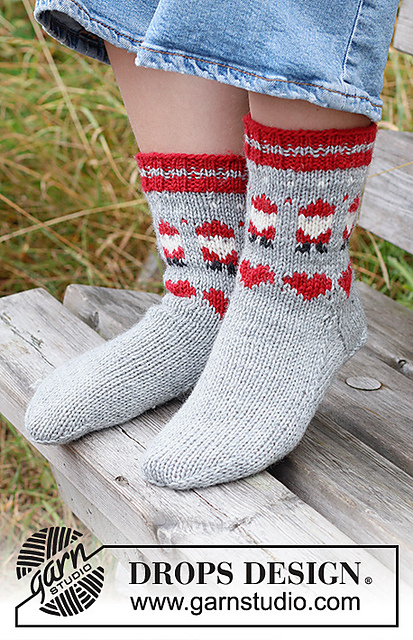 44-22 Santa Time Socks