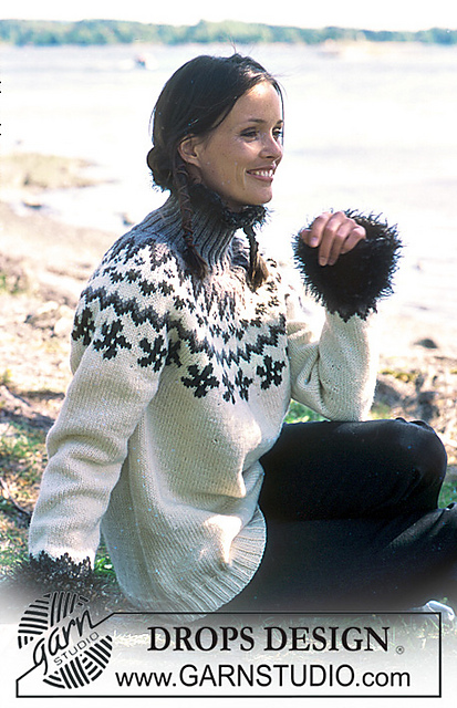 67-15 Canadian Cuddles Pullover