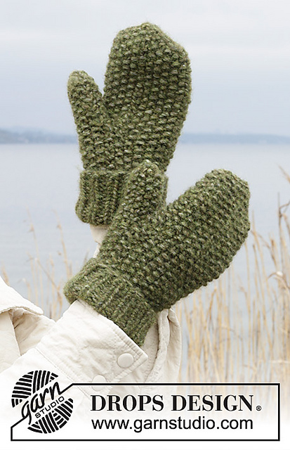 242-53 Warm Hug Mittens