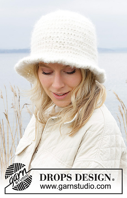 Ravelry: 242-14 Snow Explorer Hat pattern by DROPS design
