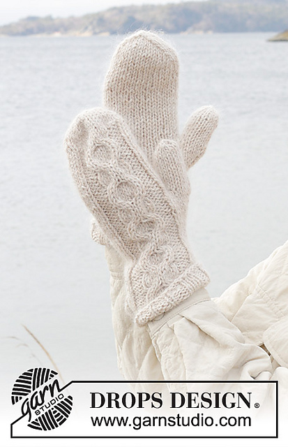 242-35 Slalom Slope Mittens