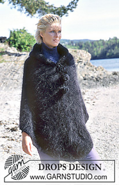 67-11 Poncho