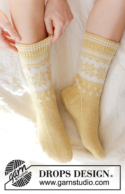 247-21 Easter Promenade Socks