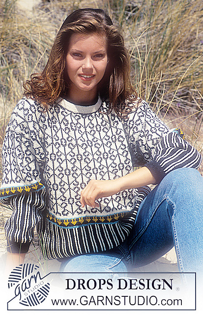 36-12 Sweater with stripes