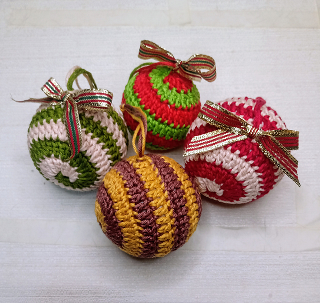 Bolas Natalinas Espiral