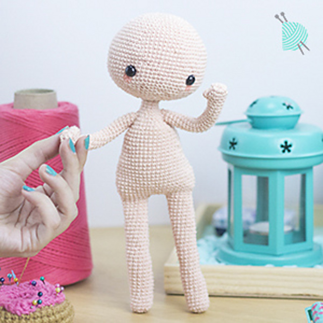 Amigurumi Basic Doll