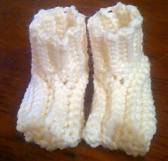Ribbed Baby Booties