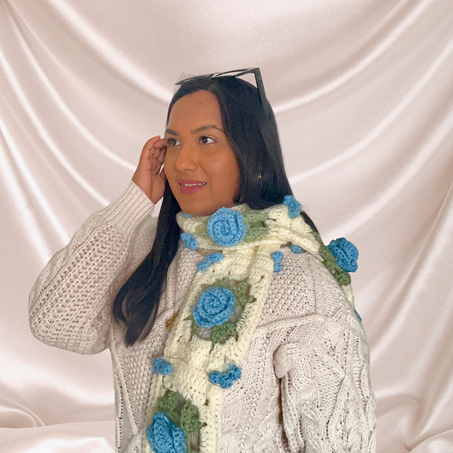 Rose Granny Square Scarf