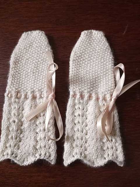 Peter Piper Mittens and Bootees Set #5059