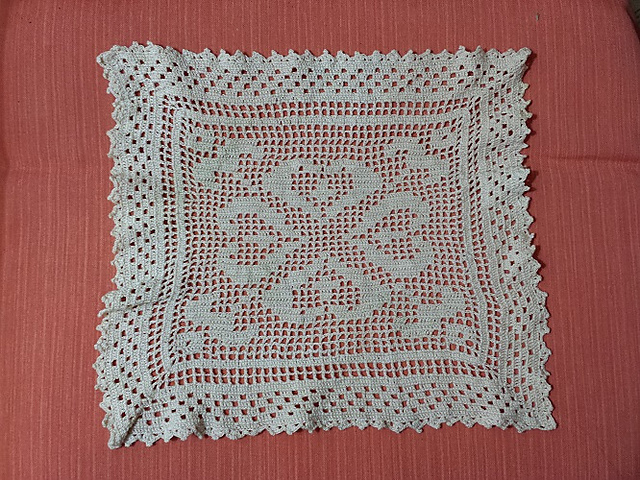 Hearts Filet Bread Cloth