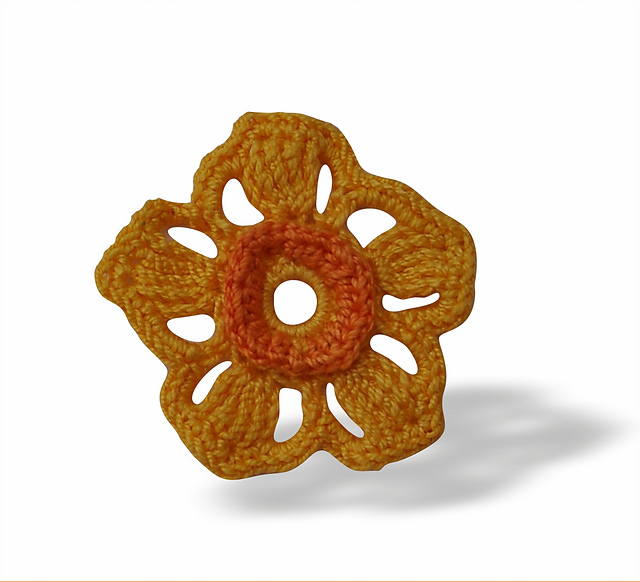 Crochet narcissus