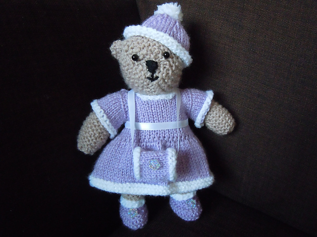 Basic Knit Bear