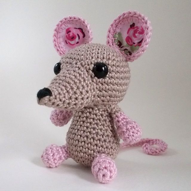 Eden Reborn Amigurumi Mouse