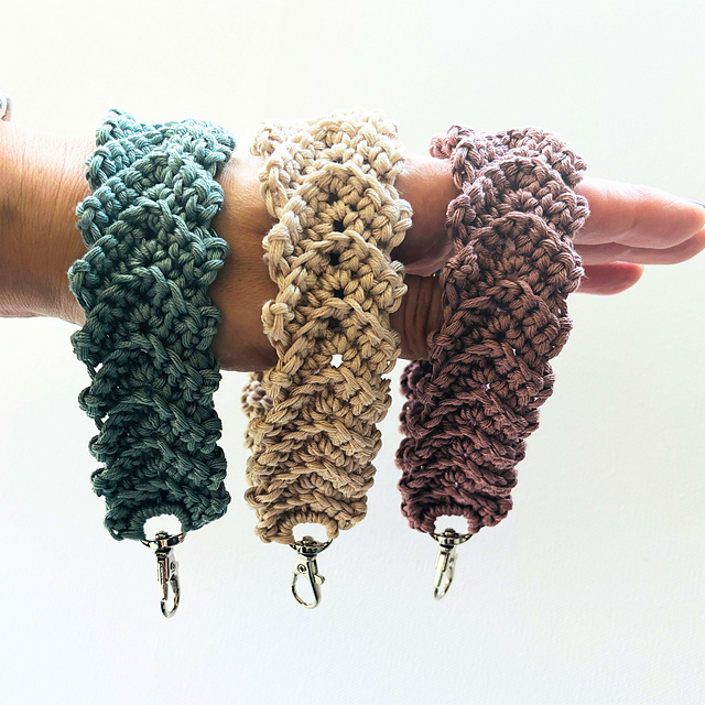 Wrist Keychain Pattern Ravelry: Easy Wristlet keychain pattern by Edita Bruzge