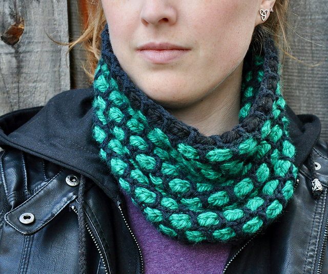 Woven Cowl