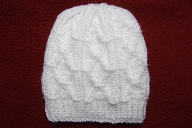 Diamond Trellis Baby Hat for Straight Needles