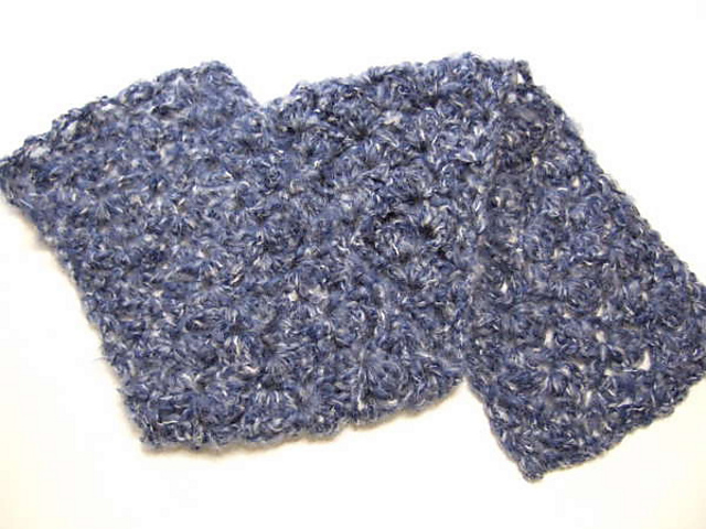 Quick Asymmetric Shell Scarf