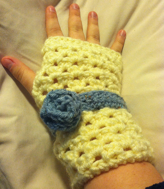 Simple Fingerless Mitts