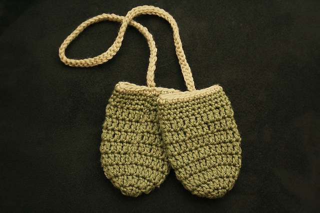 Crocheted Premature mittens