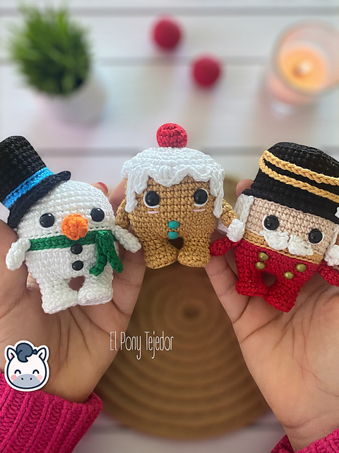 Snowman Gingerbread Cookie -Nutcracker