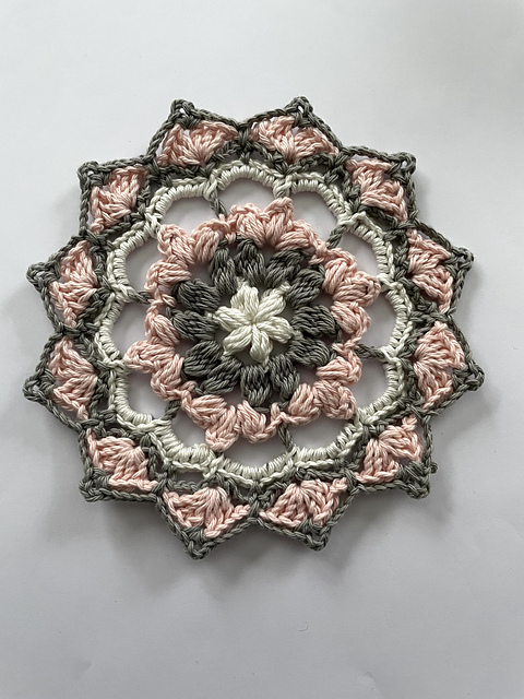 One mini mandala