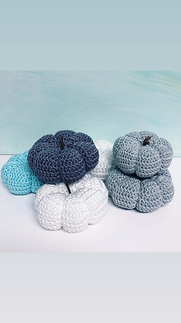 Easy Crochet Pumpkins