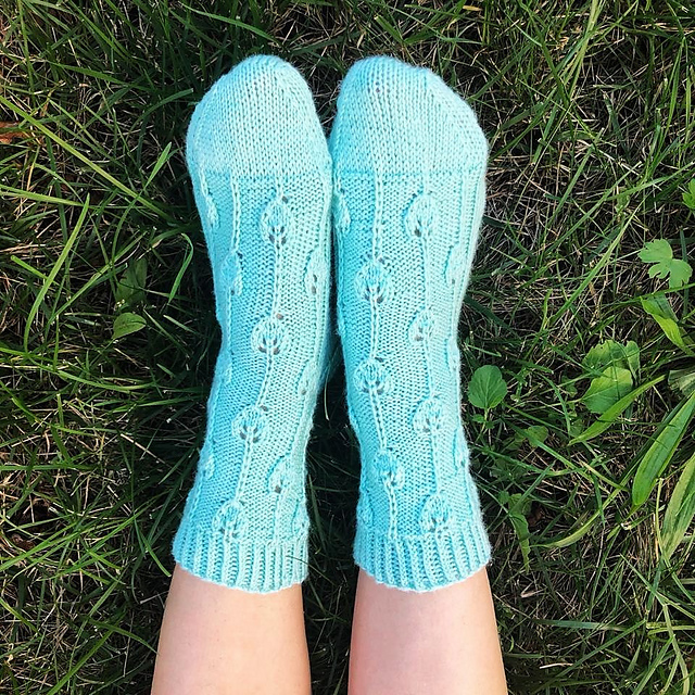 Socks with the «Japanese leaves»