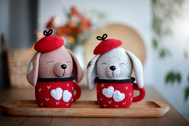 Dog in mug toy