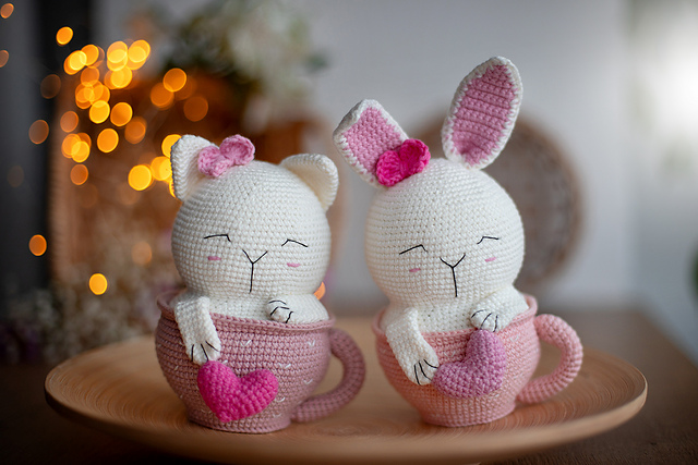 Cat and Bunny in mugs