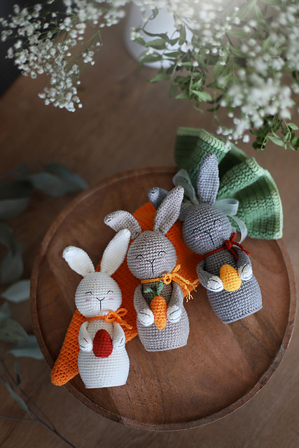 Easter Bunny and bag