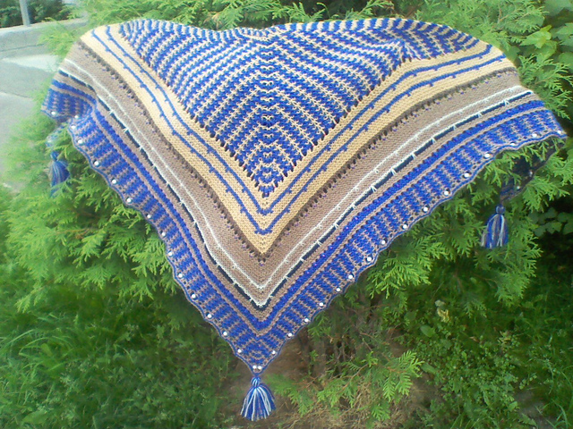 Fiona Shawl (triangular)