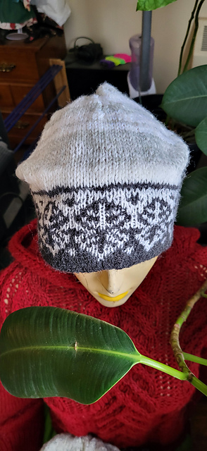 Black and cream hat