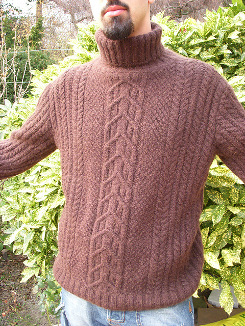 # 37 Herrenpulli mit Zopfmustern