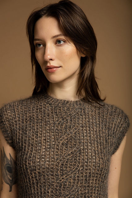 Ravelry: Novembris pattern by Linda Skuja