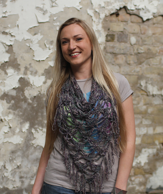 Uneven Geometry Cowl