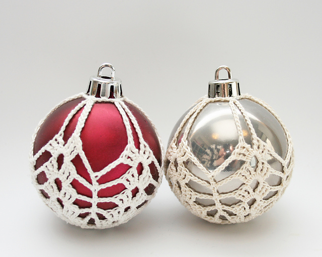 Covered Christmas Baubles #9