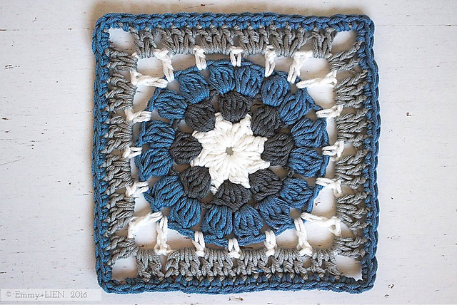 Dally Dahlia Granny Square
