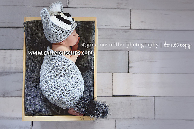 Renny Raccoon Cuddle Critter Cape Set