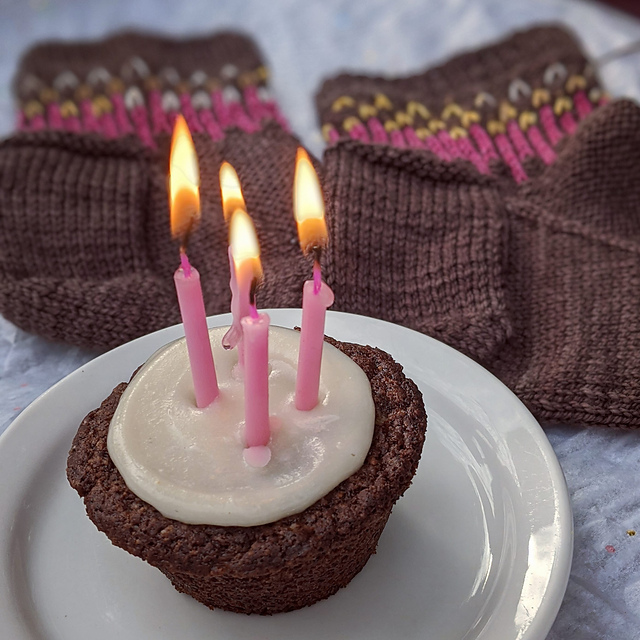Cupcakes & Candles Socks