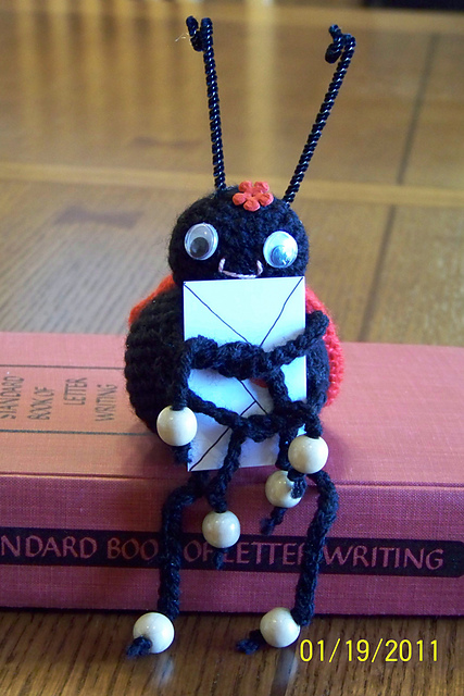 Ladybug Hugs Amigurumi
