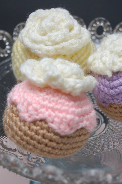 Cupcake avec sa touche de crème - Sucre et crochet