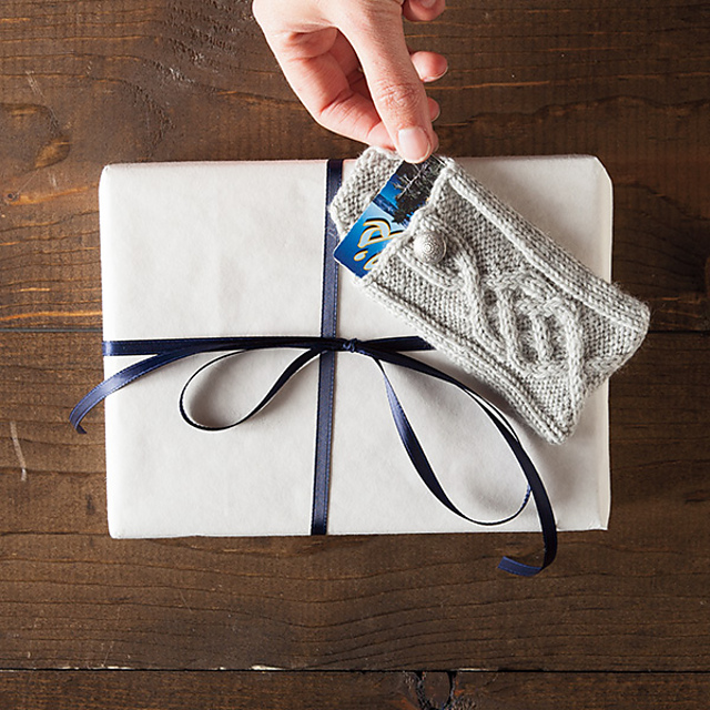 Cabled Gift Card Holder