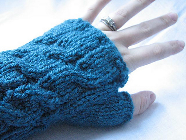 Cascading Cables Fingerless Mitts