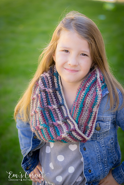 Autumn Cabled Cowl