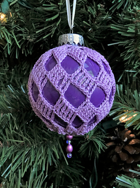 Checkerboard Ornament Cover