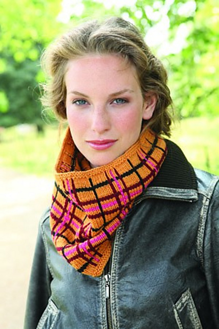 Gingernut Cowl