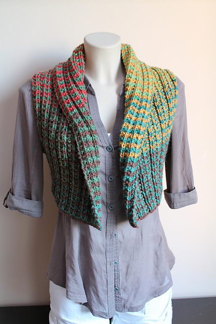 Sweet Roll Cropped Vest