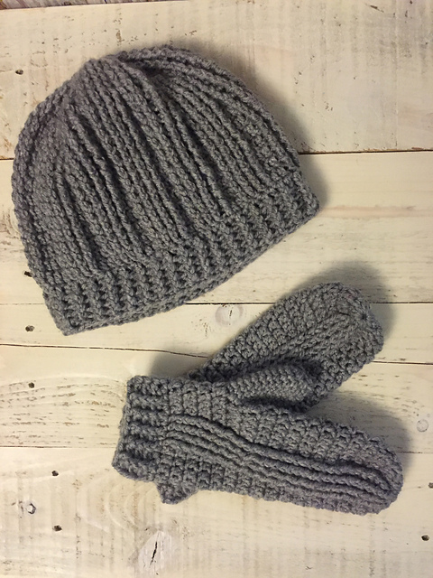 Teagan Mittens