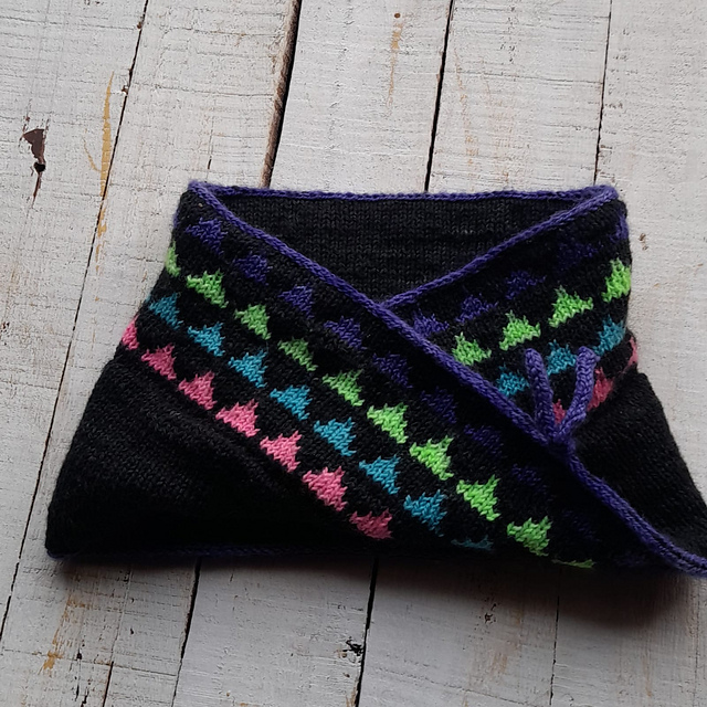 Ravelry: Dúo (cuello moebius) pattern by Marcela Aranda
